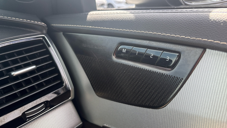 Volvo Xc90 2.0 B5P [250] R DESIGN 5dr AWD Gtron Petrol Estate